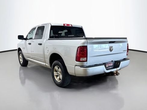 Used 2018 RAM 1500 Express AWD/4WD image 8