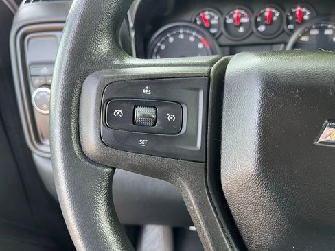 Used 2020 Chevrolet Silverado 1500 Custom w/ Custom Value Package image 29