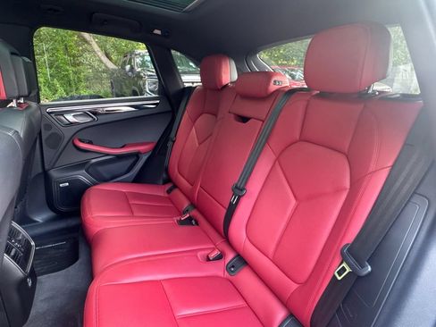 Used 2021 Porsche Macan S AWD/4WD image 31
