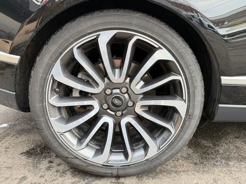 Used 2020 Land Rover Range Rover HSE image 37