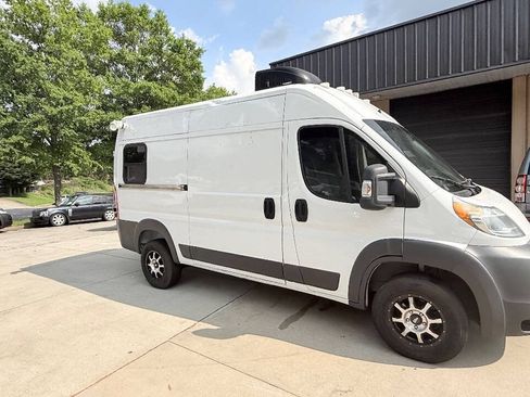 Used 2017 RAM ProMaster 1500 FWD image 12