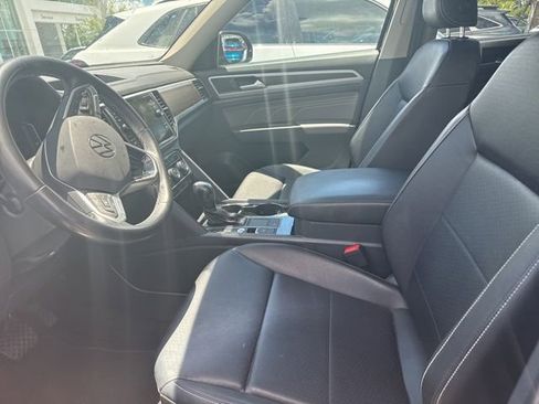 Used 2023 Volkswagen Atlas SE FWD image 16