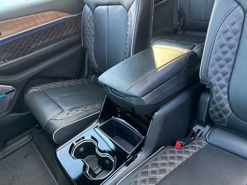 New 2025 Jeep Grand Cherokee L Summit image 35