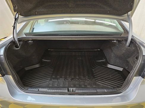 Used 2020 Subaru Legacy Premium image 14