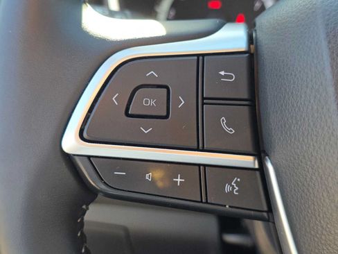 Certified 2026 Toyota Highlander XLE AWD/4WD image 29