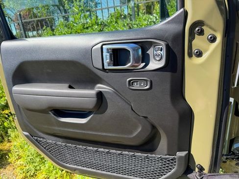 New 2026 Jeep Wrangler Unlimited Sport AWD/4WD image 15