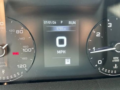 Used 2024 RAM ProMaster 2500 w/ Convenience Group FWD image 16