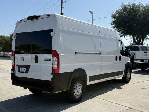 Used 2023 RAM ProMaster 2500 FWD image 5