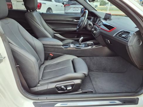 Used 2020 BMW 230i Coupe w/ Premium Package image 11