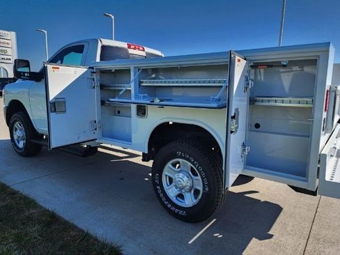 New 2024 RAM 2500 Tradesman w/ Special Service Vehicle Group AWD/4WD image 23
