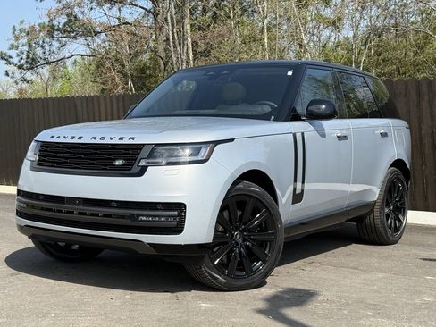 New 2025 Land Rover Range Rover SE image 1