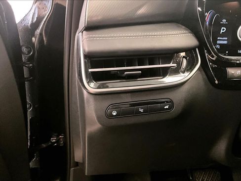 Used 2025 INFINITI QX60 Luxe w/ Vision Package FWD image 30