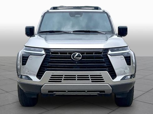 Used 2024 Lexus GX 550 AWD/4WD image 4
