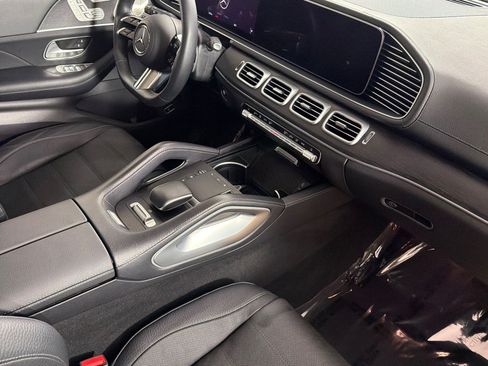 Used 2024 Mercedes-Benz GLS 450 4MATIC image 15