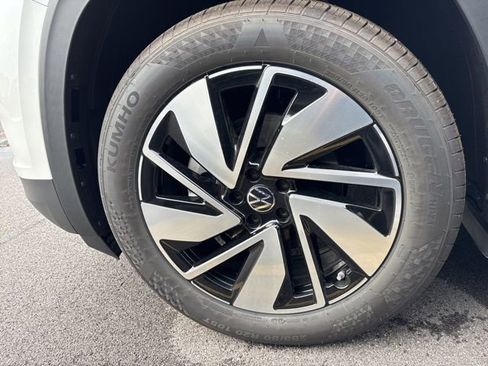 New 2026 Volkswagen Atlas SE AWD/4WD image 16