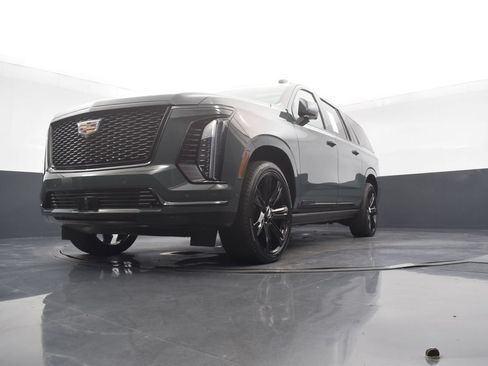 Certified 2026 Cadillac Escalade ESV Sport w/ Touring Package AWD/4WD image 52