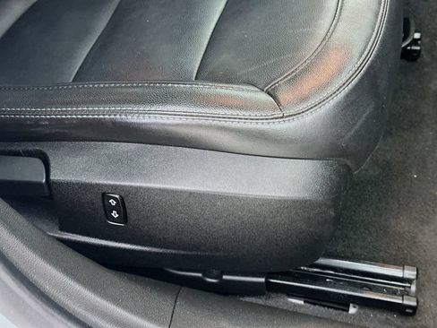 Used 2015 Chevrolet Malibu LT w/ Leather Package FWD image 23