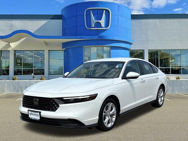 Used 2025 Honda Accord LX image 5