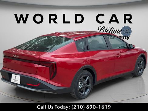 New 2026 Kia K4 LXS image 3