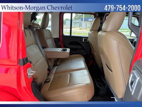 Used 2022 Jeep Wrangler Unlimited Sahara AWD/4WD image 35