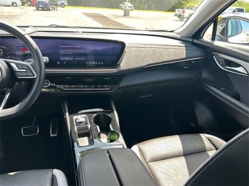 Used 2024 Buick Envision Sport Touring image 22