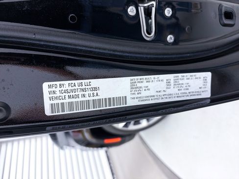 Used 2022 Jeep Wagoneer Series III w/ Premium Group I image 40