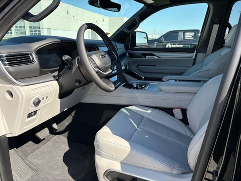 New 2026 Jeep Grand Wagoneer Limited AWD/4WD image 7