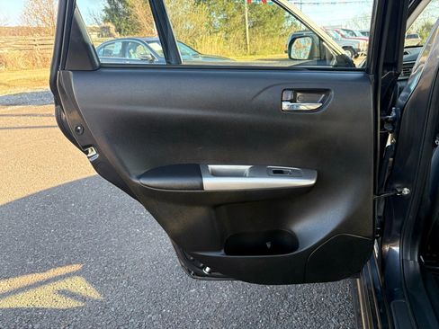 Used 2010 Subaru Impreza WRX Hatchback image 11