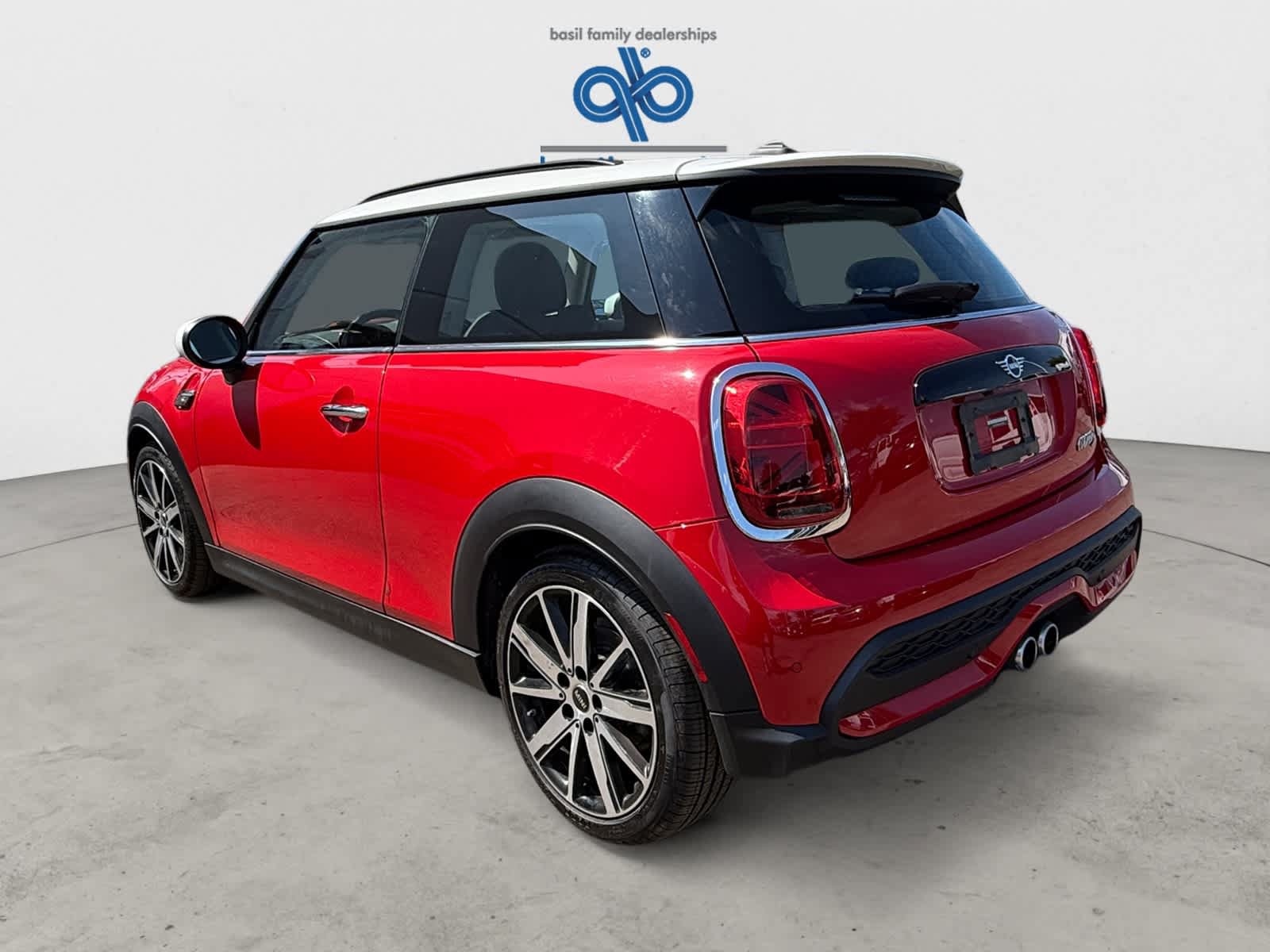 Used 2023 MINI Cooper S FWD image 4