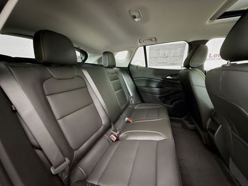 New 2026 Chevrolet Trax ACTIV w/ Sunroof Package image 28