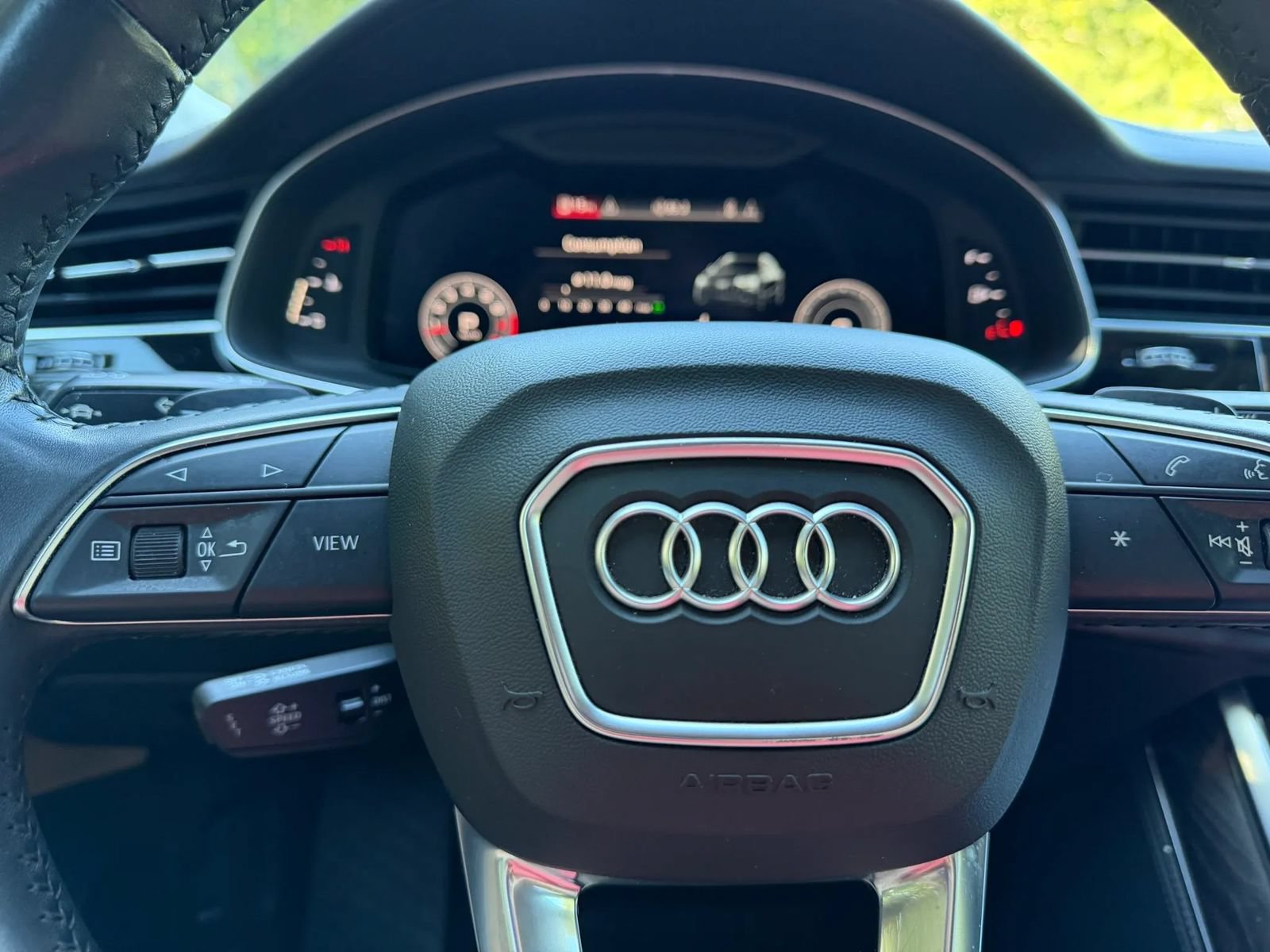 Used 2019 Audi Q8 Prestige AWD/4WD image 25