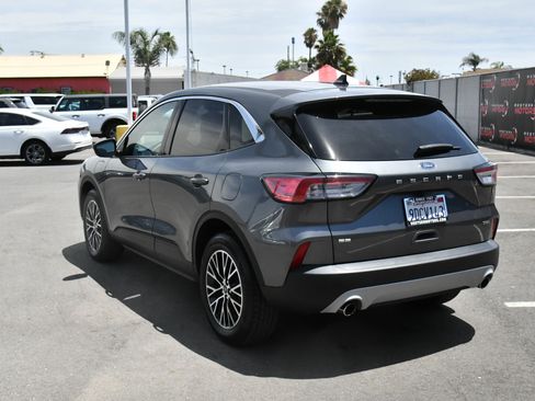 Used 2022 Ford Escape SE FWD image 6