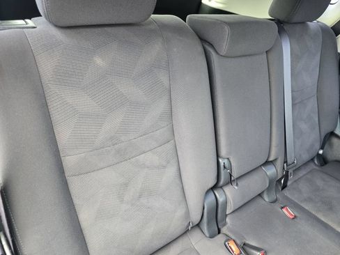 Used 2016 Nissan Rogue S AWD/4WD image 18