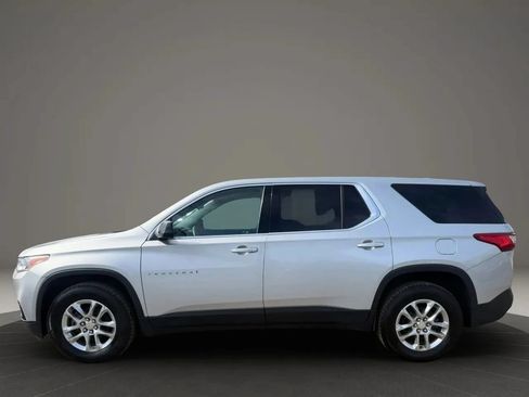 Used 2020 Chevrolet Traverse LS AWD/4WD image 8