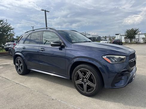 Used 2024 Mercedes-Benz GLE 350 4MATIC image 3
