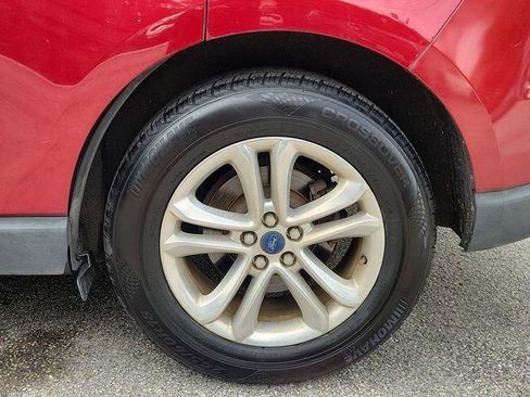 Used 2016 Ford Edge SEL w/ Equipment Group 201A AWD/4WD image 32