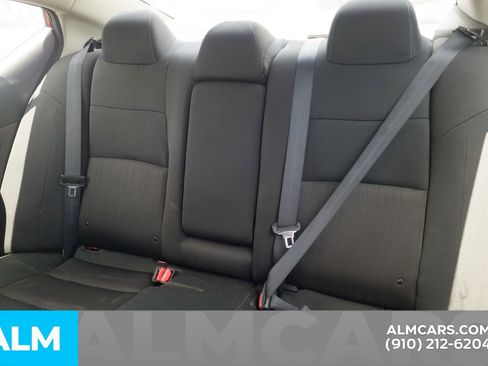 Used 2025 Nissan Altima 2.5 SV FWD image 17
