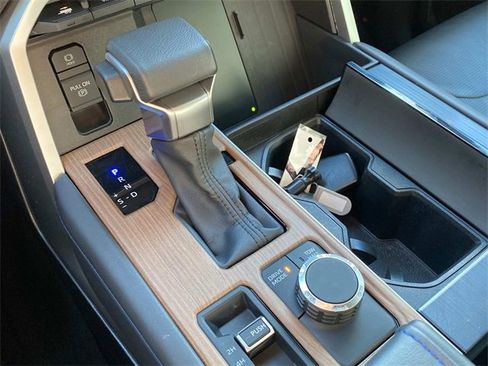 Used 2025 Toyota Sequoia Platinum image 30