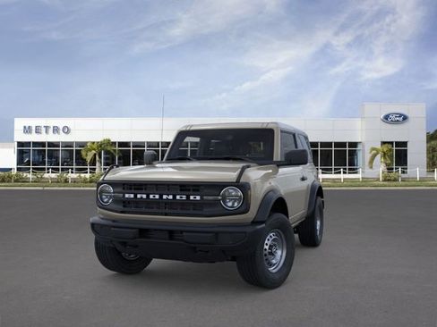 New 2026 Ford Bronco 2-Door AWD/4WD image 2