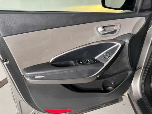 Used 2018 Hyundai Santa Fe Sport w/ 2.4L Value Package 02 FWD image 30