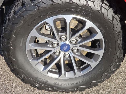 Used 2020 Ford F150 XLT w/ Equipment Group 302A Luxury image 10