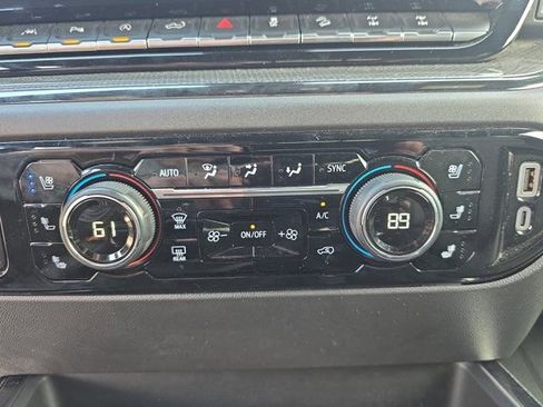 Used 2024 Chevrolet Silverado 1500 ZR2 w/ Technology Package image 20