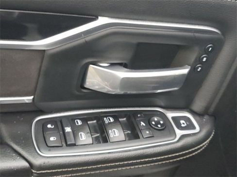 Used 2020 RAM 2500 Laramie image 17