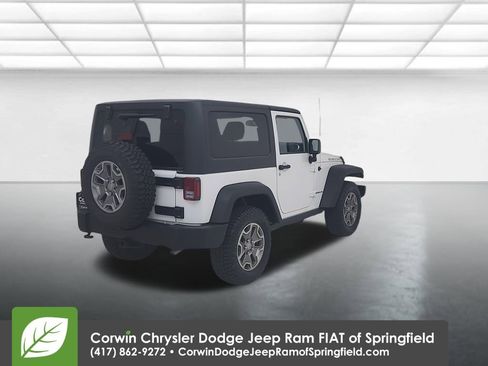 Used 2015 Jeep Wrangler Rubicon w/ Power Convenience Group image 14