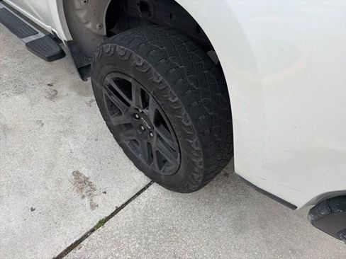 Used 2024 Chevrolet Silverado 1500 LT Trail Boss w/ Convenience Package II image 10