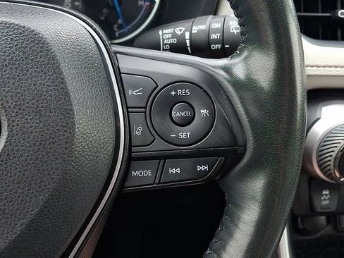 Certified 2023 Toyota RAV4 XLE Premium AWD/4WD image 22