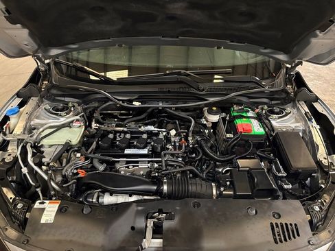 Used 2019 Honda Civic Sport image 13