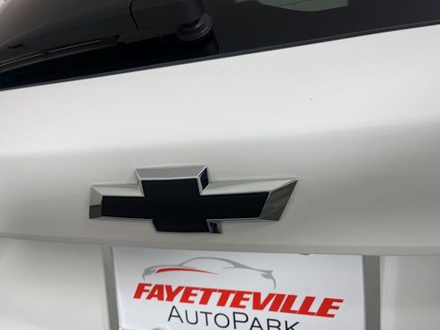 Certified 2025 Chevrolet Trax ACTIV w/ Sunroof Package image 12