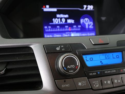 Used 2011 Honda Odyssey EX-L image 36