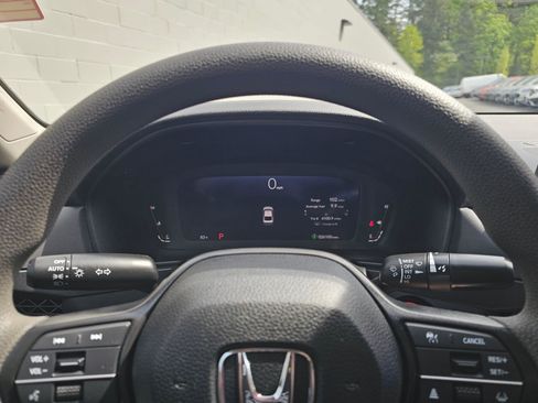 Used 2023 Honda Accord LX image 24